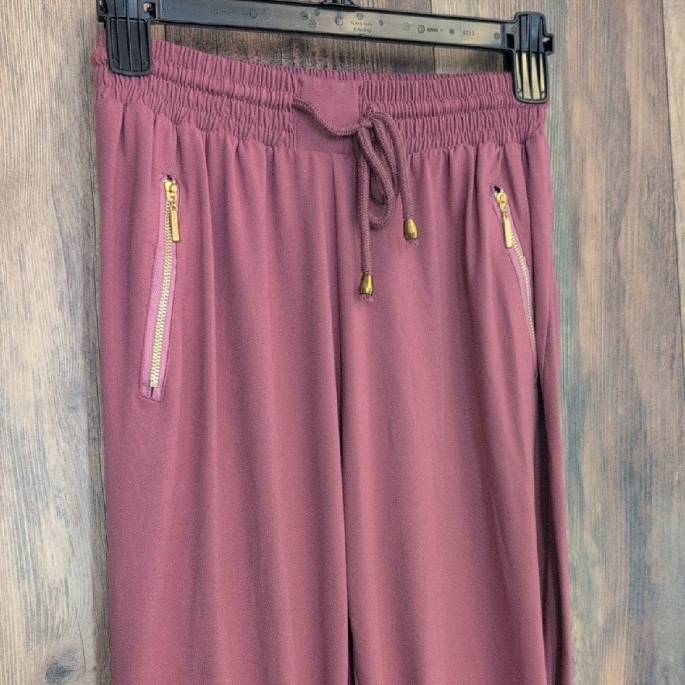 Indero Women's Mauve/Gold Joggers S                        M201